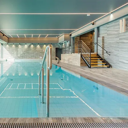 Pool Sauna Fitness Parking Free Appartamento