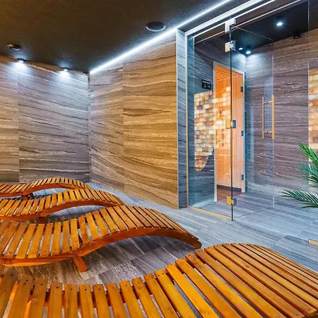 Apartmán Pool Sauna Fitness Parking Free *